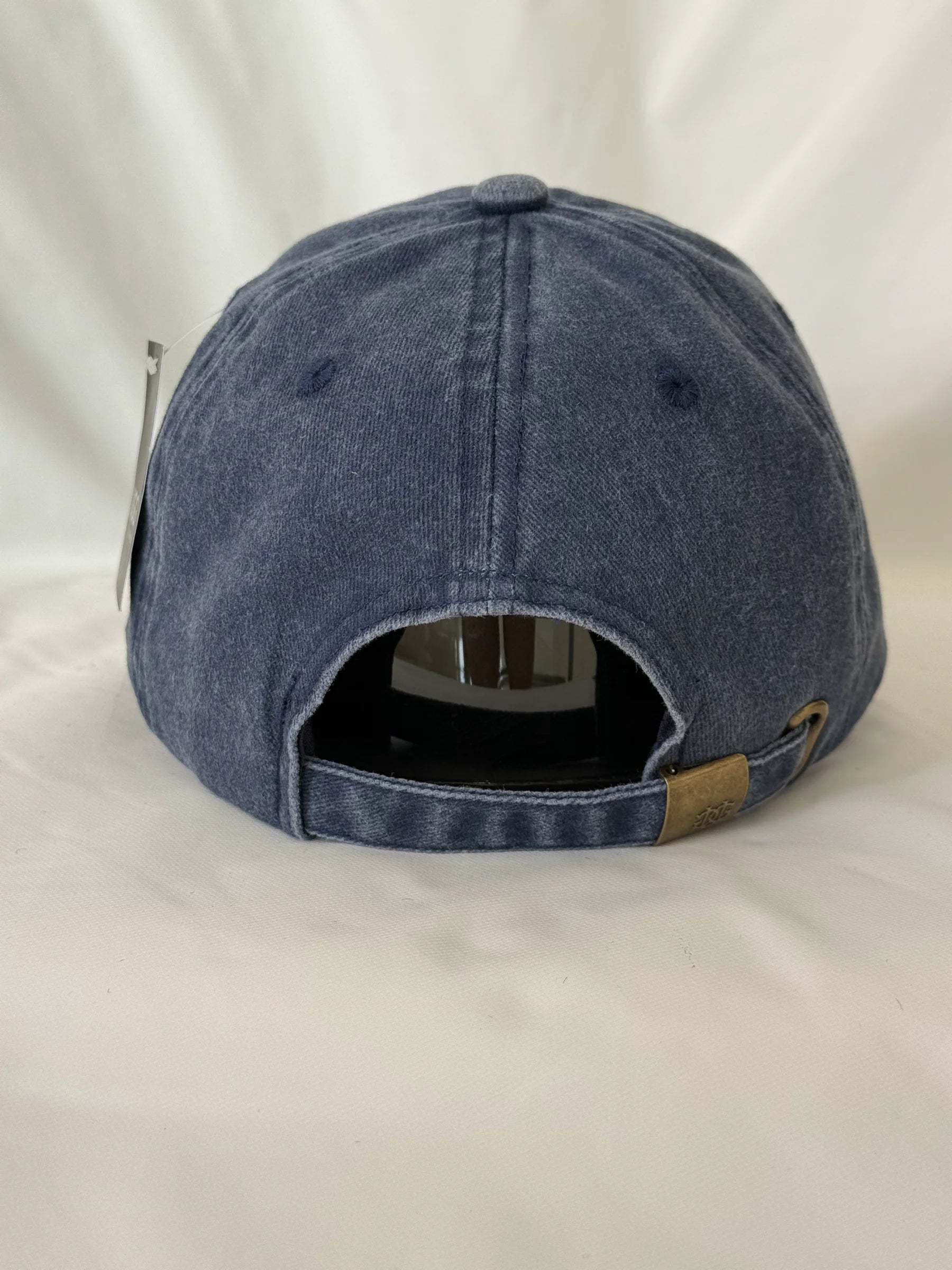 UGG Australian Collection Embroidered Cap product detail 10 image