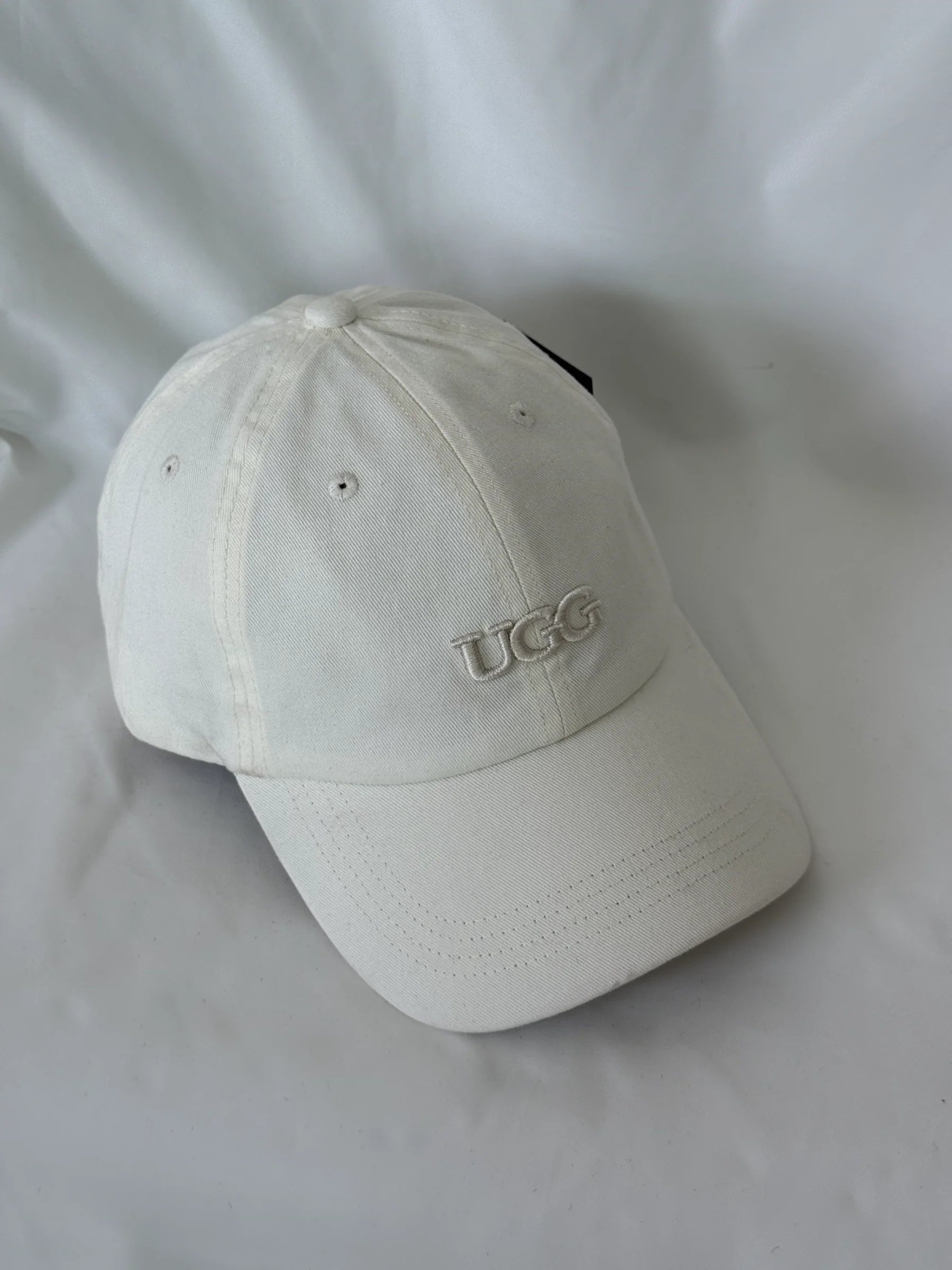 UGG Australian Collection Tonal Logo Cap | Cream product detail 4 image